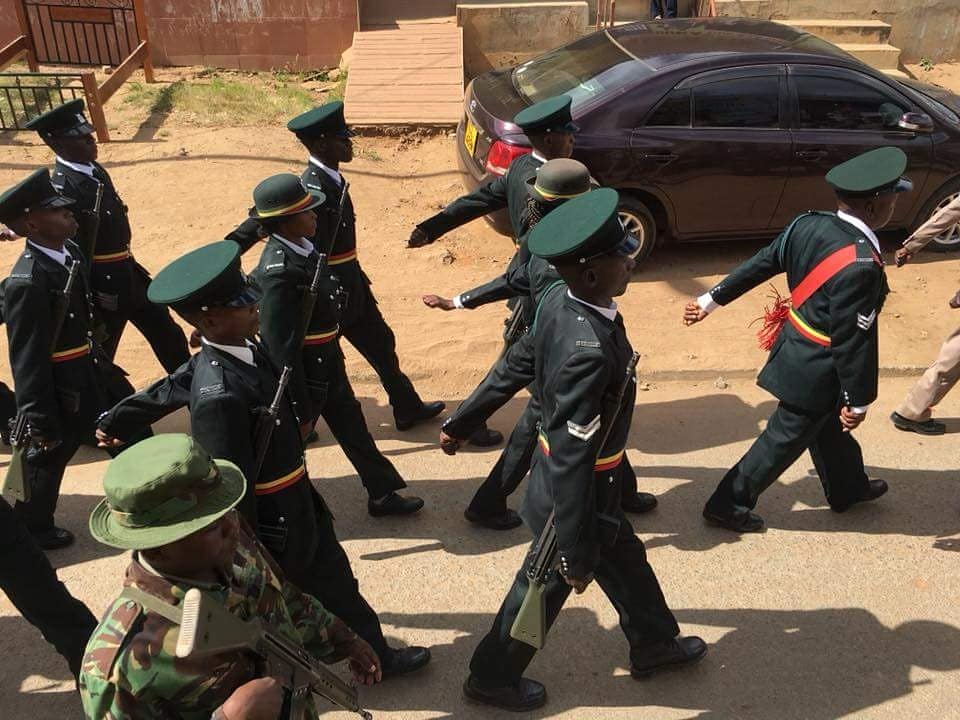 MwalimChurchill's tweet photo. Madaraka day in Kitui...
Today we experience this and #Kitui7s
Kesho we have Churchill Show live for you...
#TwendeKituiNovaa #OneLaughTour https://t.co/JLxEgk2VeI