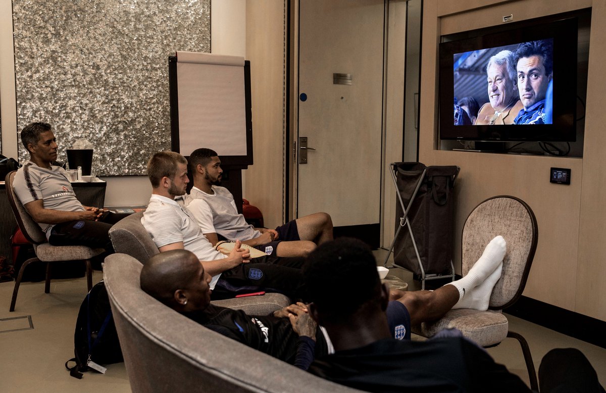 MOTDmag's tweet photo. Sir Bobby, still inspiring. The @England Squad watching the @bobbyrobsonfilm last night ❤️ https://t.co/nJIoQqOJl1