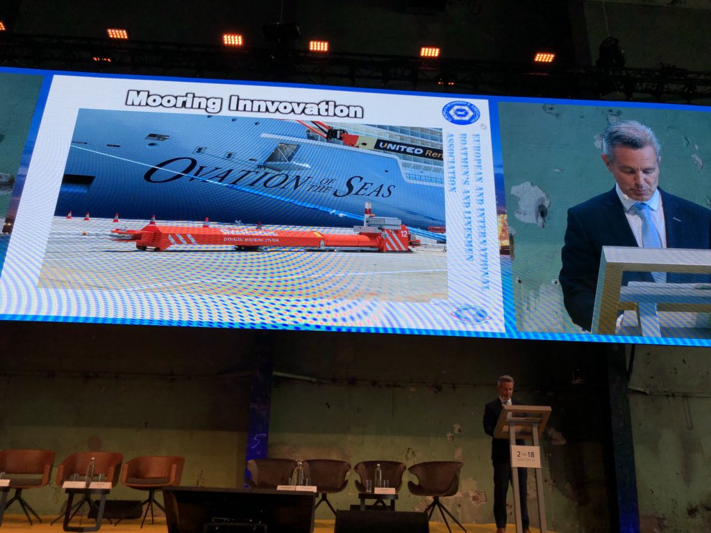 Loodswezen's tweet photo. Chairman Erik de Neef of boatmen Rotterdam (https://t.co/zHZSsBaWvR) speaking at #ESPO2018 in @PortOfRotterdam. High quality equipment, good training, professional operations and innovation vital for safe mooring in and efficiency of all European Ports. https://t.co/kyzjl6ypHJ