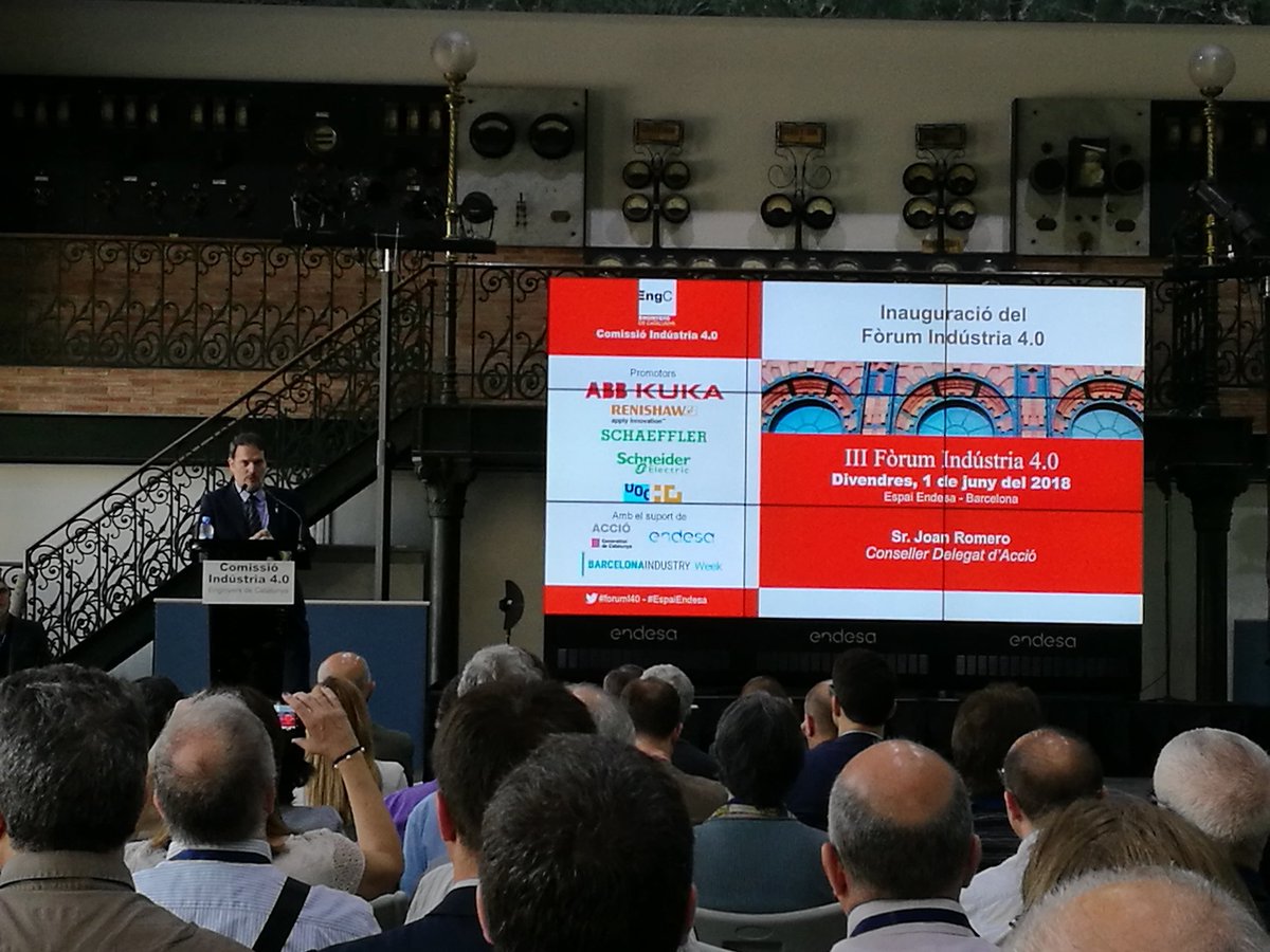 Anella_Ind's tweet photo. @JoanRomeroC  conseller delegat d'@accio_cat  inaugura el III Fòrum indústria 4.0 de @Enginyeria https://t.co/6j3CUSiL6l