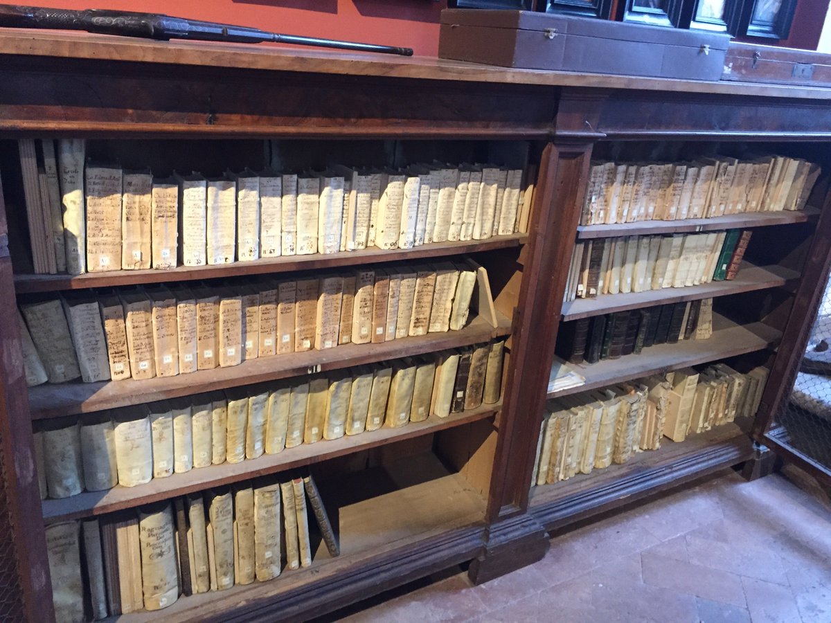 PerformArt_Roma's tweet photo. During the seminar on #publicity and #privacy next Thursday, 7 June, at the @ef_rome on Piazza Navona, archivist @MCavietti will speak on "Documenti di famiglia e ritratto pubblico: La formazione dell'#archivio come processo identitario".
@ArchiviSTI @archivistiANAI #archives https://t.co/R0S9YbI46K