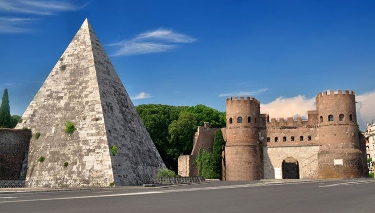 Sarah404BC's tweet photo. #Pyramid of #Cestius – #Rome, Italy - Atlas Obscura
https://t.co/py5er3Zizl https://t.co/slDuqfYOmL