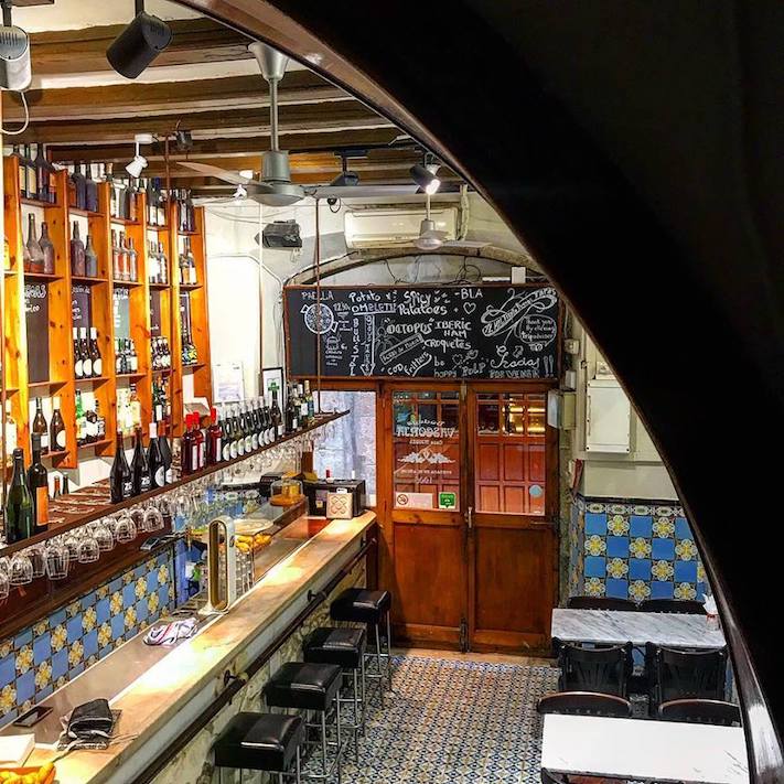 cafesaulabcn's tweet photo. Bodega Vasconia, 112 años de historia @bodegavasconia https://t.co/gyj0IosXBj #barcelona #barriogotico #bodegavasconia #felizfinde https://t.co/ufQsUlwYV7