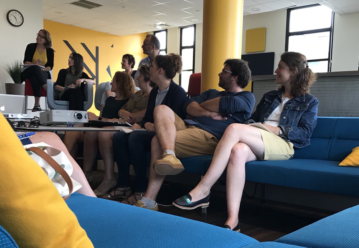 grandsoissons's tweet photo. Aujourd’hui les cybermenaces au cœur des Causeries du Kanap. #grandsoissons #grandsoissonsagglomeration #dgsi #dzsi #cybersecurite #cybermenace #cybermenaces #kanap #soissons #coworking #grandsoissonseconomie #parcgouraud #gouraud https://t.co/doP1WEFCCk