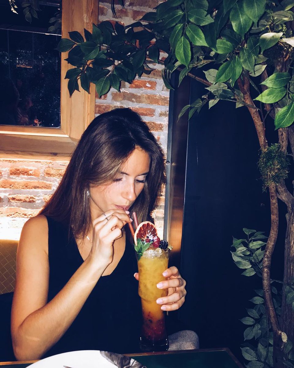 RantanplanGrupo's tweet photo. Good tastes, better moments!
#PointerMadrid #GrupoRanTanPlan #Party #Madrid #Night https://t.co/U3xvoD6qM9