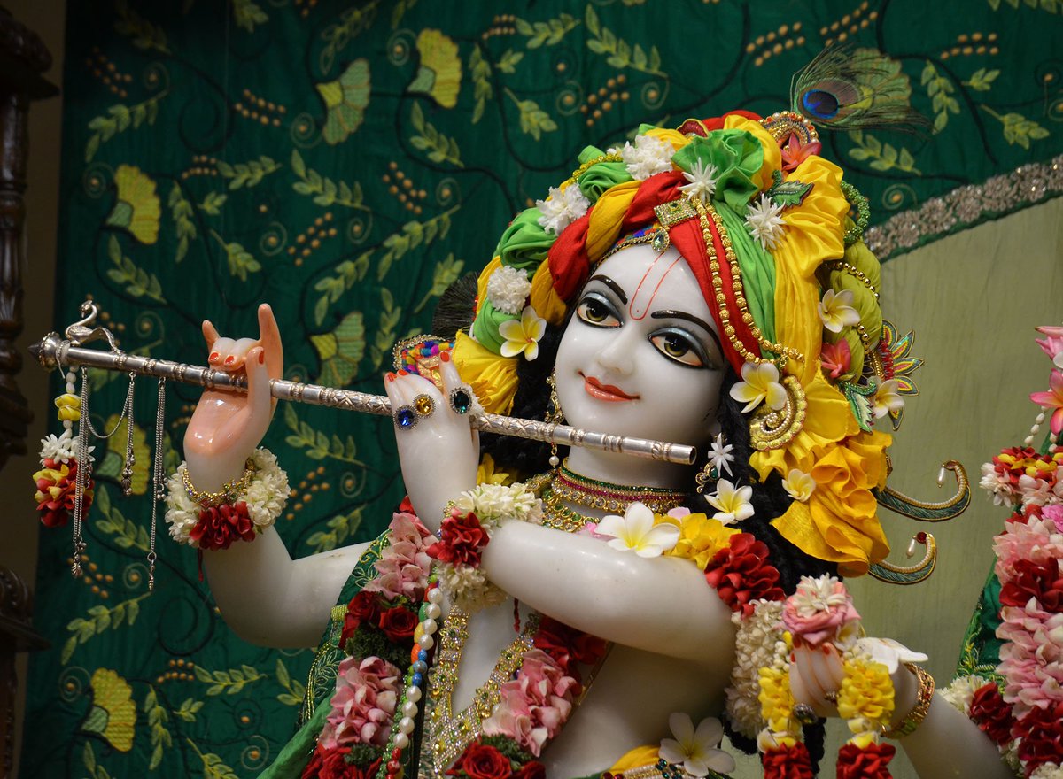 ISKCONPune's tweet photo. #ISKCONNVCC #ISKCONPUNE #DailyDarshan #01th #June #All #Mix#Photos
For more #Krishna Photos: https://t.co/QQnZUBIn6k β¦
Temple Timings https://t.co/qb3IYoWWnF https://t.co/Y9LOuFOmwJ