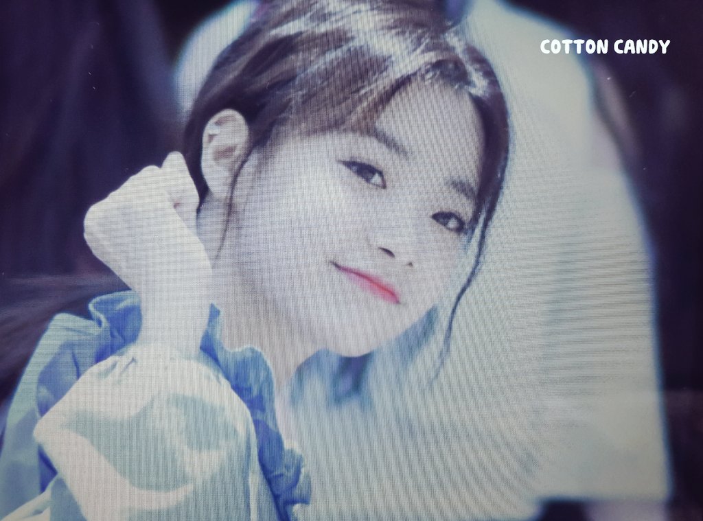 _joojoocandy's tweet photo. 180601 뮤직뱅크 중간출근 프리뷰
#유니티 #UNI_T #UNIT #이현주 #현주 #Hyunjoo @official_uni_T https://t.co/drLc0wDjIM