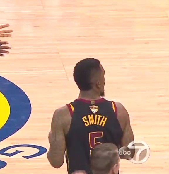 WatchTheBreaks's tweet photo. @Rachel__Nichols @Blackjadedwolf ...&amp; we all know who that guy is #ADifferentLevel https://t.co/wbpOJvcFEe