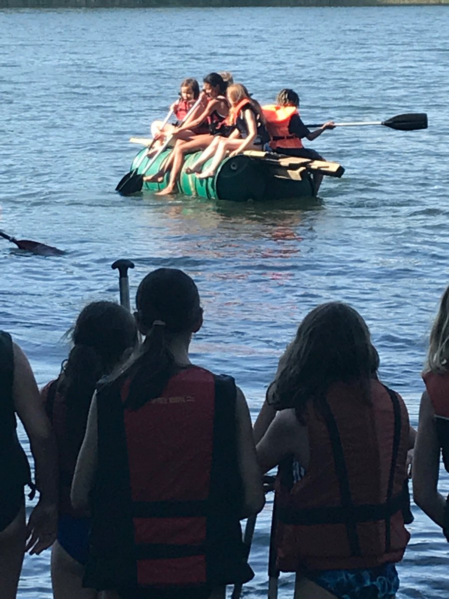 JenOFee's tweet photo. Lots of fun raft building @BMSPrimary #BMSG5Camp https://t.co/UBwpGm66ek