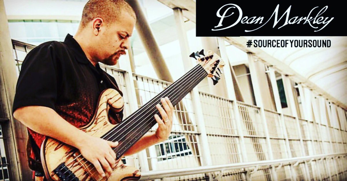jefevergara's tweet photo. Mi nombre lo escribo con mi instrumento, día a día, cuerda por cuerda. #deanmarkleyartist @deanmarkleyusa #sourceofyoursound #deanmarkley #deanmarkleystrings #deanmarkleyusa #bluesteeltreatment #fretless #7string #7stringbass #7stringfretlessbass #bassist #bajista #bajo https://t.co/8JBHEClb6n