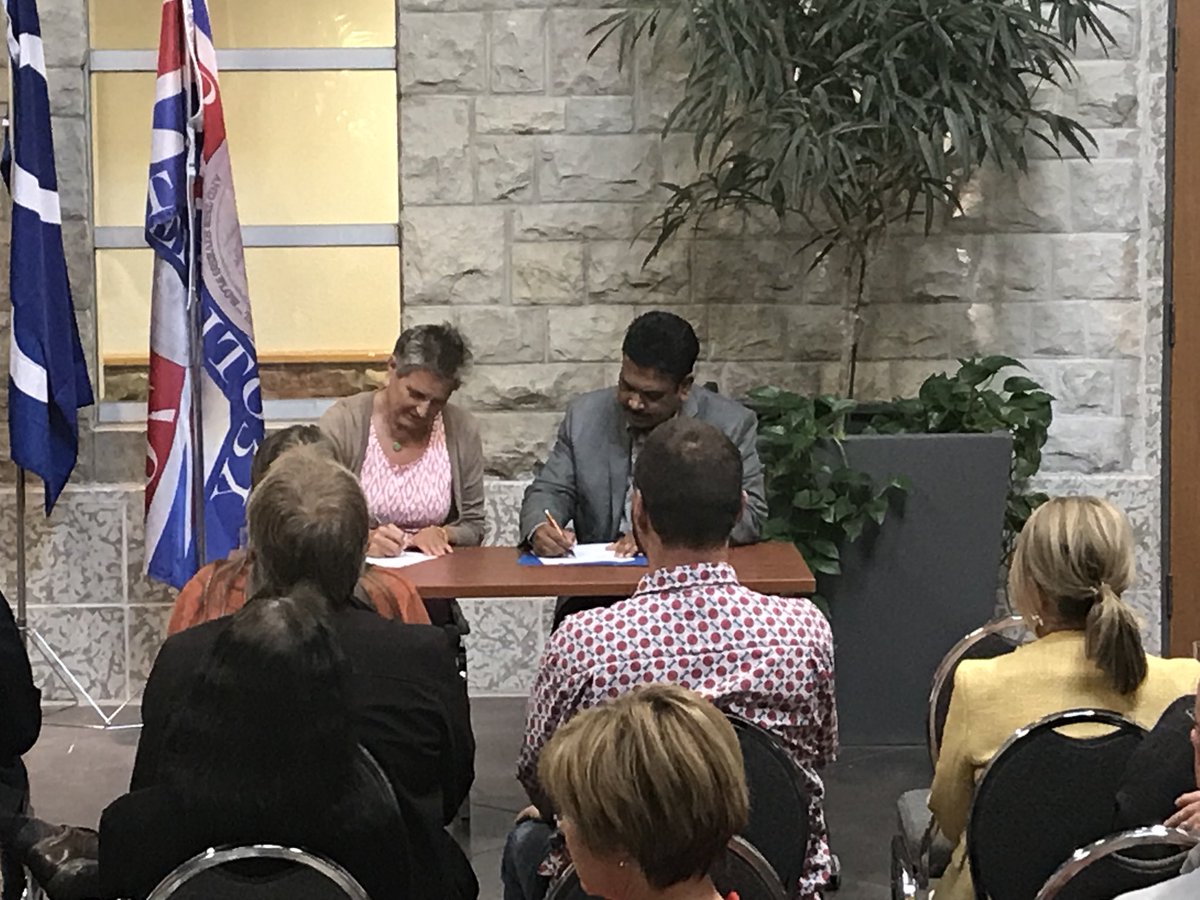 stm_ministry's tweet photo. An historic day yesterday at STM! #usask #arts&amp;science #religion&amp;culture @stm1936 https://t.co/W8JqSBaHNF