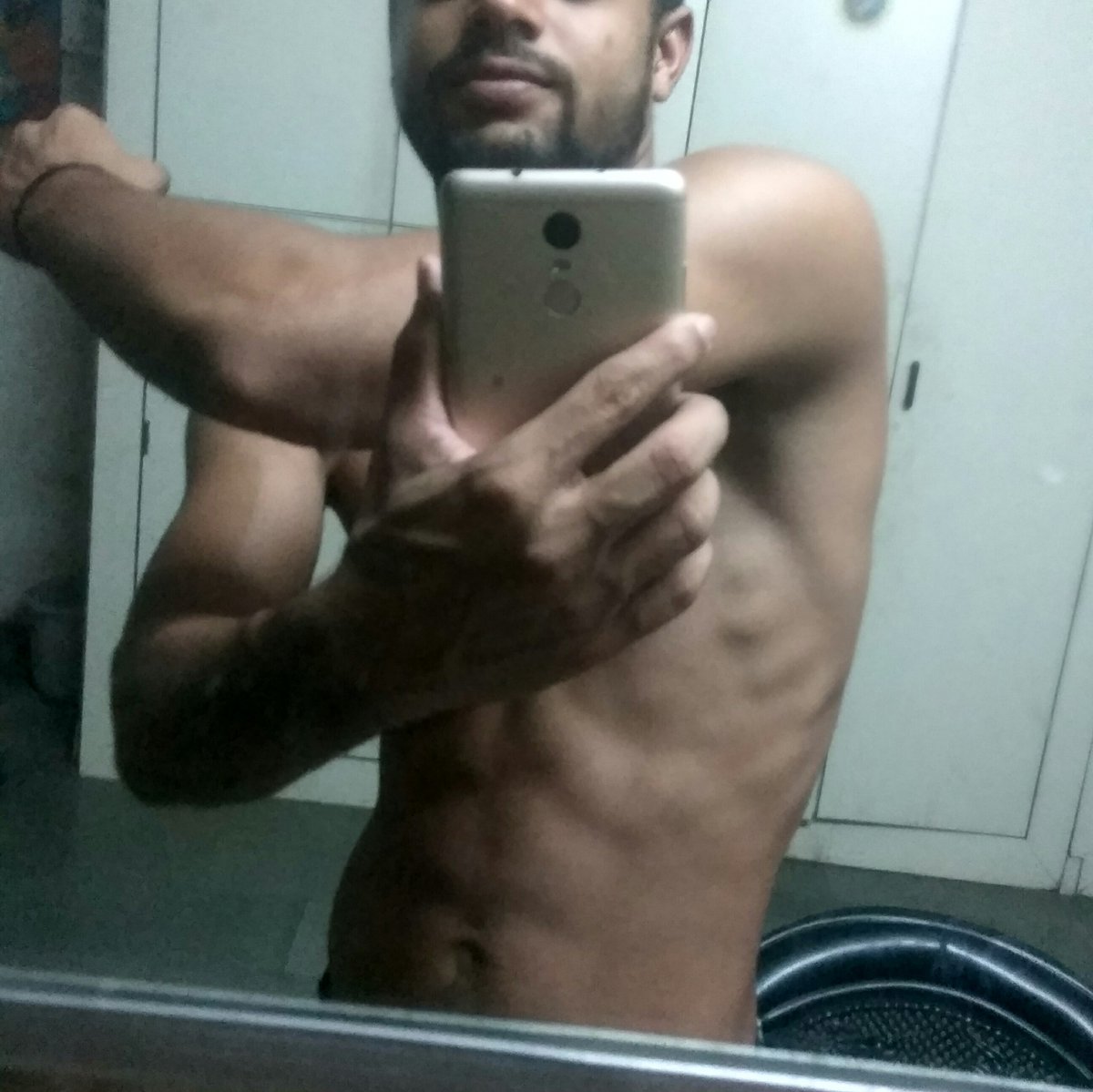 mehardhakad's tweet photo. #NewProfilePic #fitIndia #6Abs https://t.co/g727GI0dLo