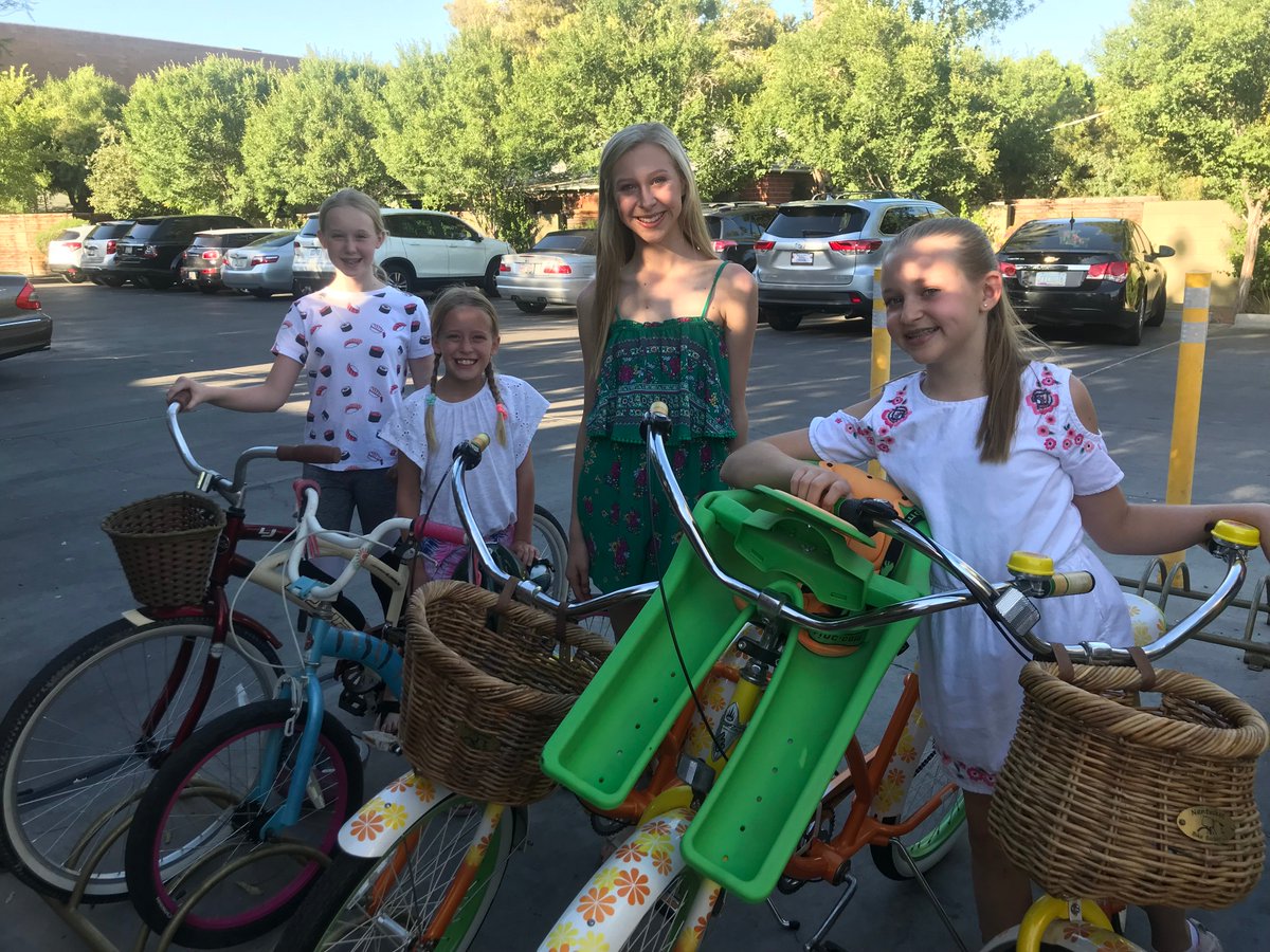 MissGCOT's tweet photo. It's a royal princess ice cream party! I had the greatest time going bike riding and getting ice cream with my two princesses! I can't wait to crown them on the Miss Arizona stage in 3 weeks! #limitless #shareaheartofgold #raiseavoiceforchildhoodcancer #missgrandcanyonot2018 https://t.co/ztZOfVKa62