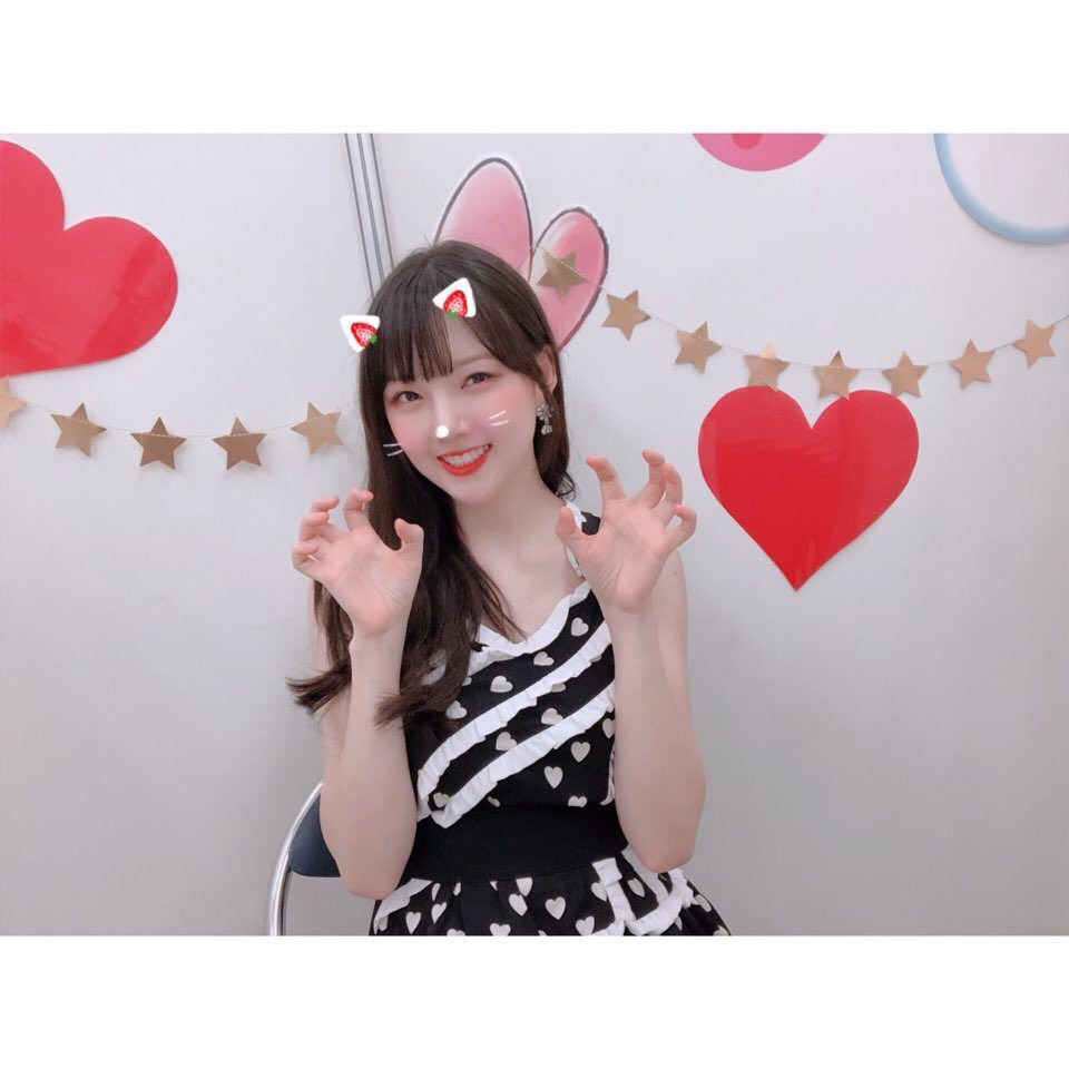 GFRDofficial's tweet photo. #여자친구 #GFRIEND #예린 안녕 안녕 우리 버디들💕 벌써 6월 첫날이네요? 날씨만큼 우리 기분도 맑음☀️ 이었으면 좋겠다! 또 한 달의 첫 날인 만큼 옌니와 함께 활기차게 보내 보아요💃 https://t.co/kE2taWys4H