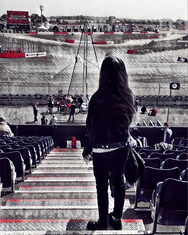 HPurewal's tweet photo. Spellbound .
.
.
#silverstone #peace #life #Passion #love #art #classics #cars #speedmachine #black #beautiful #streetdreamsmag #vscocam #mkexplore #mobilemag #hypebeast #urbanexplorer #moodygrams #symmetry #speedmachine #littleone #symmetrykillers #thetrack #formula1 #rally… https://t.co/DfHcP9lMMQ