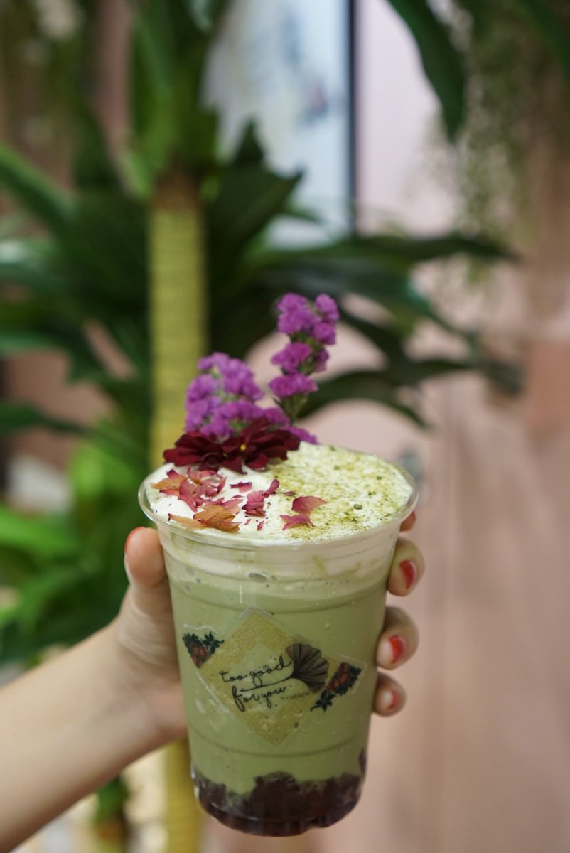 zerobkk's tweet photo. Too good for you
คาเฟ่ดอกไม้ ย่านสาทร เกาหลีมากทางเข้าก็ลึกลับ ร้านไม่ใหญ่มาก แนะนำไปวันธรรมดา ช่วงบ่ายโมง คนน้อย เครื่องดื่มอร่อยดี Hey rosie (150.-)มีแก้วมังกรด้วย Matchlicious (145.-) ก็อร่อยดี เข้มข้นพอใช้ได้ #อร่อยไปแดก #รีวิวคาเฟ่ @ReviewAroii 
📍ตึกมุกดา สาทร btsช่องนนทรี https://t.co/NzUwWgQ3Nf