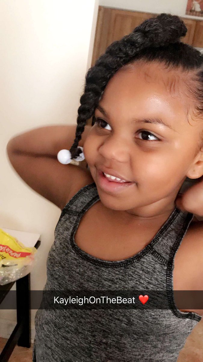 MykelOnTheBeat's tweet photo. Happy Birthday HotGirl 🎂❤️ I got a 6️⃣year old 🤦🏾‍♂️😫 https://t.co/0yxxgKhIMh
