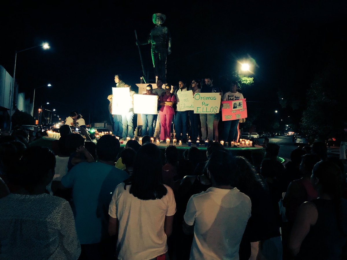 CanelitaFine's tweet photo. Sigrid, Oswaldo y Mayra: los queremos de vuelta en sus casas y con sus familias, no vamos a parar hasta que regresen. #AvísameCuandoLlegues @CarlosLoret #Chihuahua https://t.co/y95QRVV7m8