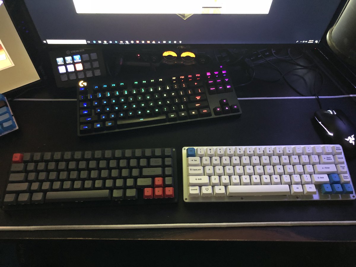 QGinfinite's tweet image. New video in the making. #Nightfox vs the #Whitefox which keyboard do you prefer? #inputclub #kono #MechanicalKeyboard #PC #pcgamer #review #Youtuber