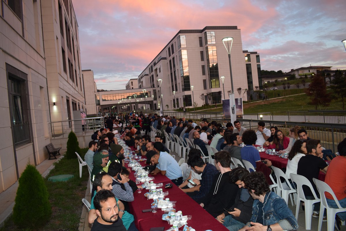 turk alman universitesi auf twitter turk alman universitesi beykoz belediyesi tarafindan duzenlenen kampus iftari na ev sahipligi yapti https t co ufjavijs7q twitter