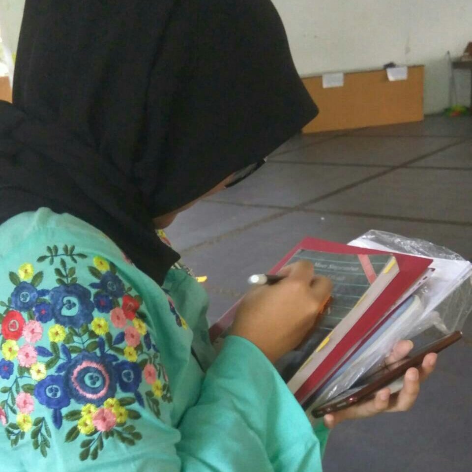BPMFISIPUnpad's tweet photo. Terimakasih Kema FISIP atas aspirasinya dalam acara Public Sphere. Semoga #FISIPyanglebih baik bukan hanya sekedar wacana. https://t.co/0TDq7UpcIo