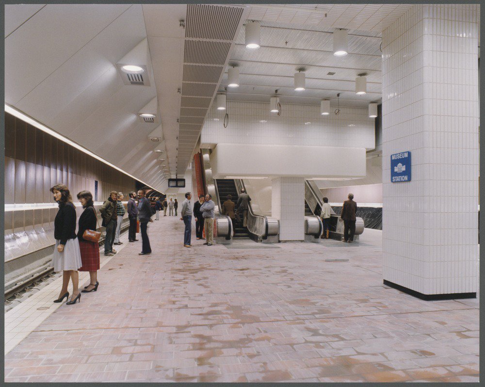 Flagstaff station concourse, with original lighting features in use