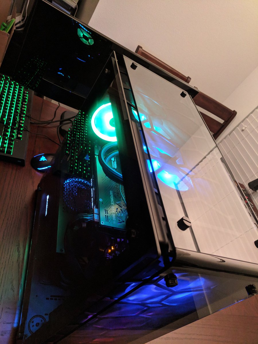derek_delakron's tweet photo. THANOS has awoken! #NewPC #LEDeverything https://t.co/LUoVaHHxKg