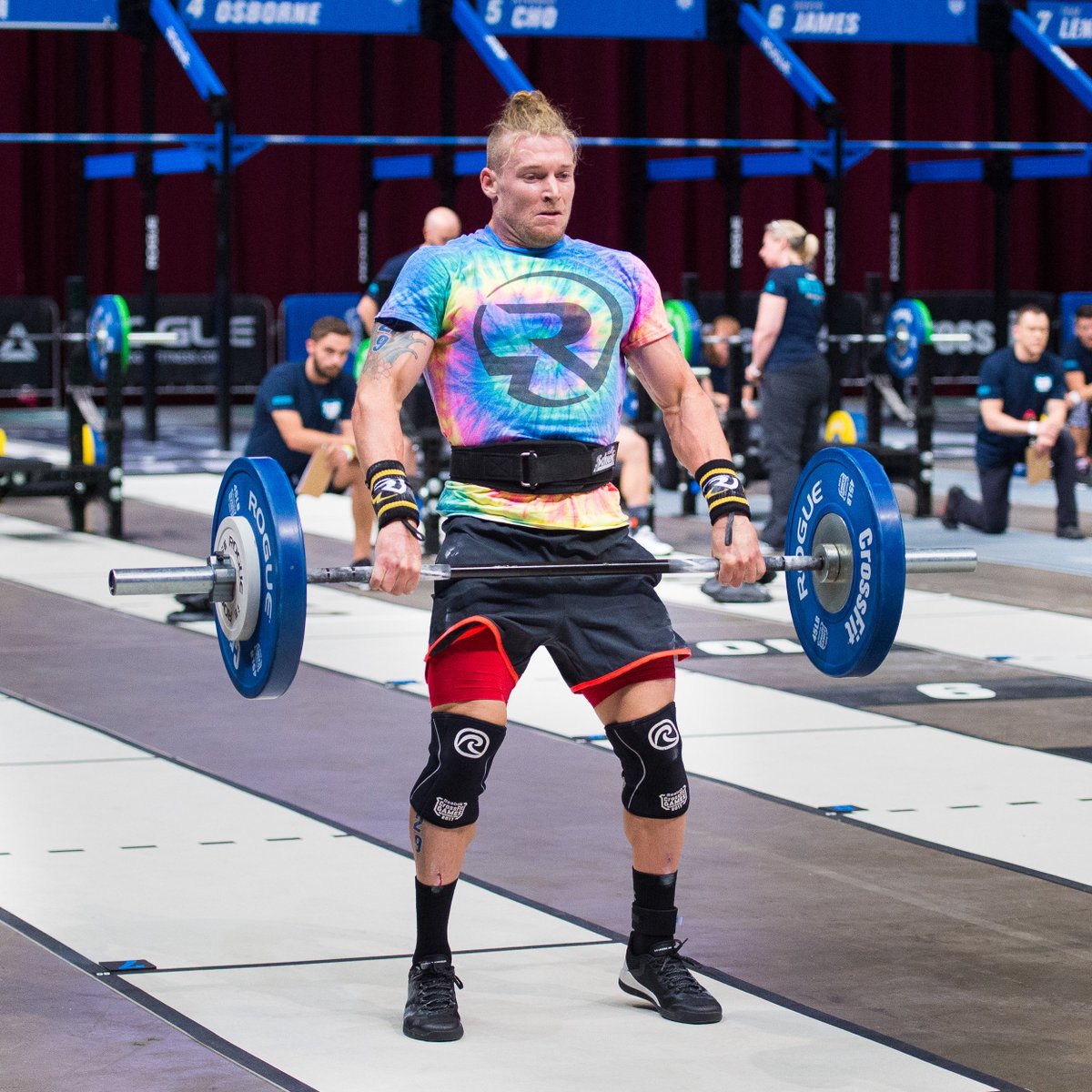The 2017 #PacificRegional champ is off to a great start, defending that title.
James Newbury had no trouble with Linda, earning the third fastest time in the world at 12:25.88. He heads into Day 2 in first place. #CrossFit