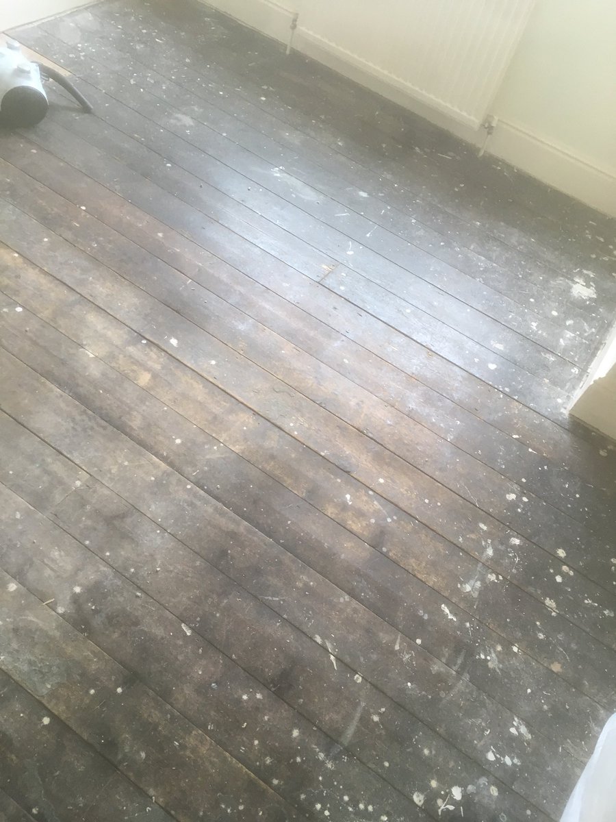 jencoflooring's tweet photo. Old pine boards with a Bona lacquer. After during and prior pics to show the difference #pineboards #bona https://t.co/EjRcxHOcvP