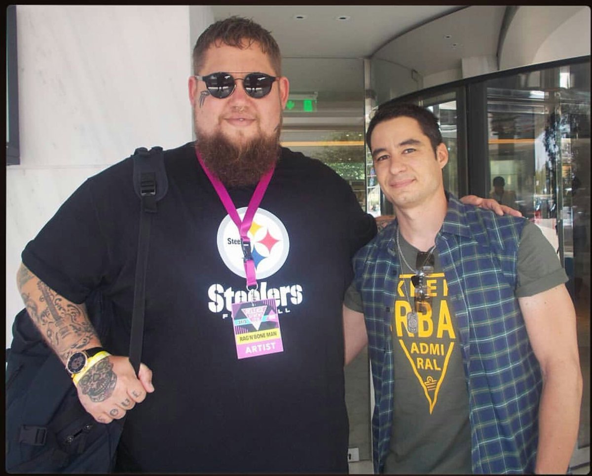 RagNBoneManUD's tweet photo. "With @RagNBoneManUK before the show in Athens"

📷 Michael Livanios https://t.co/PJztH4uf3o