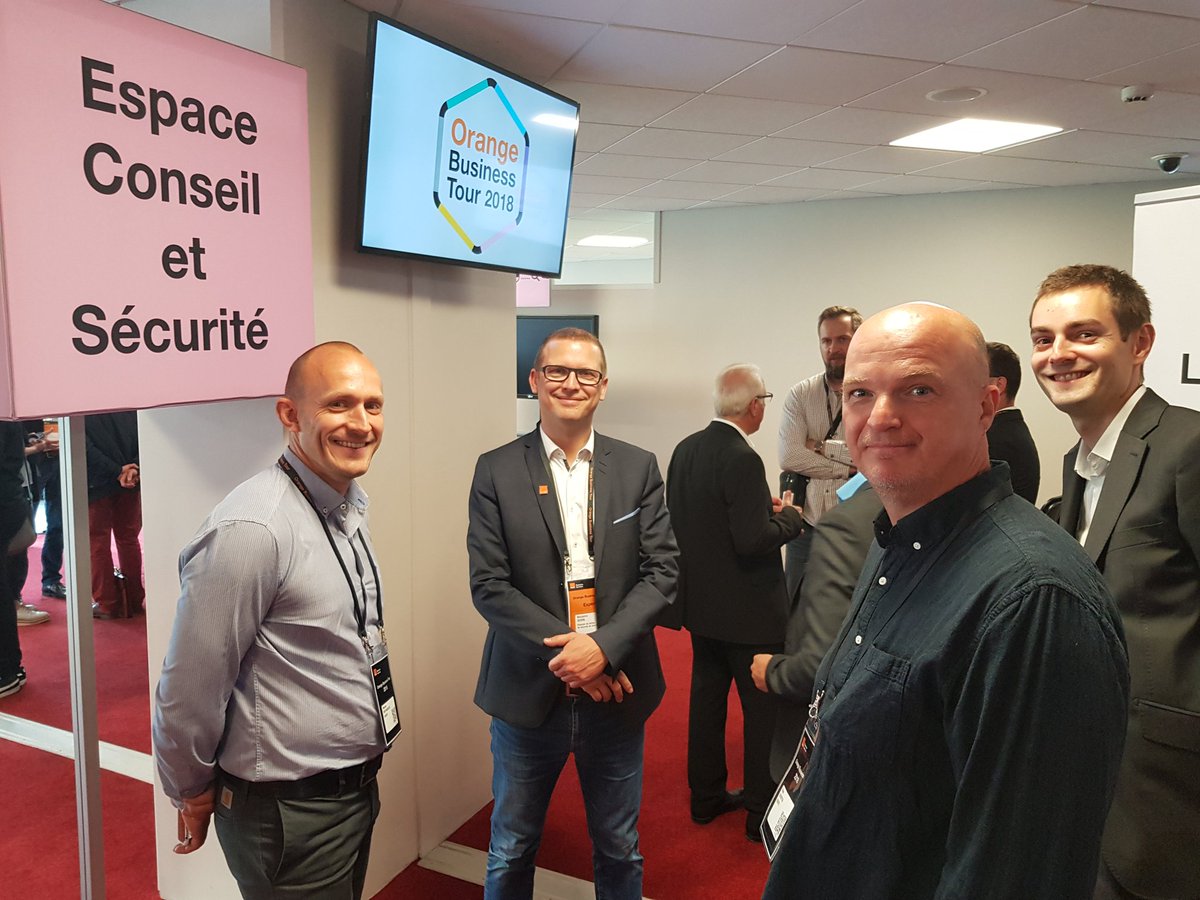 charlesdelobel's tweet photo. Merci à nos clients @orangebusiness d'être venus nombreux lors de notre #OBT2018 
Échanges passionnants. 
#TransformationDigitale @gilles_combe @FrancoisGUY09 @Cathelemaire @CarolineLalart https://t.co/G52563Qfeq