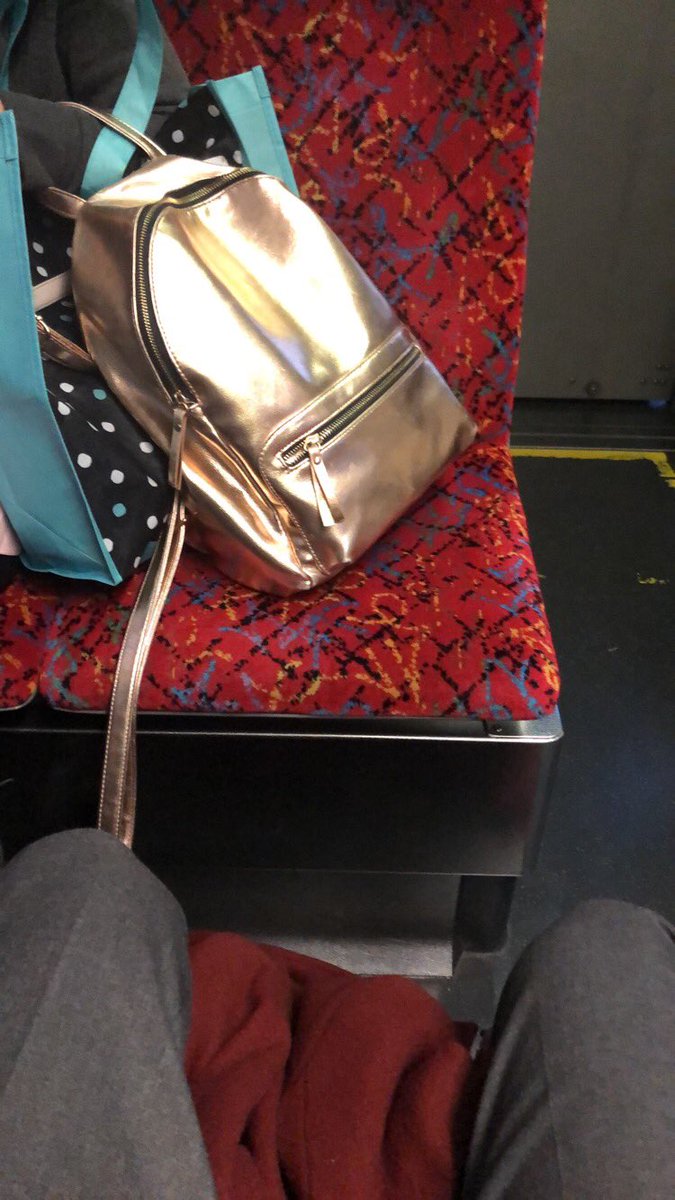 jamiebunnik's tweet photo. @h3h3productions women-spreading smh https://t.co/F1aPiGdkwc