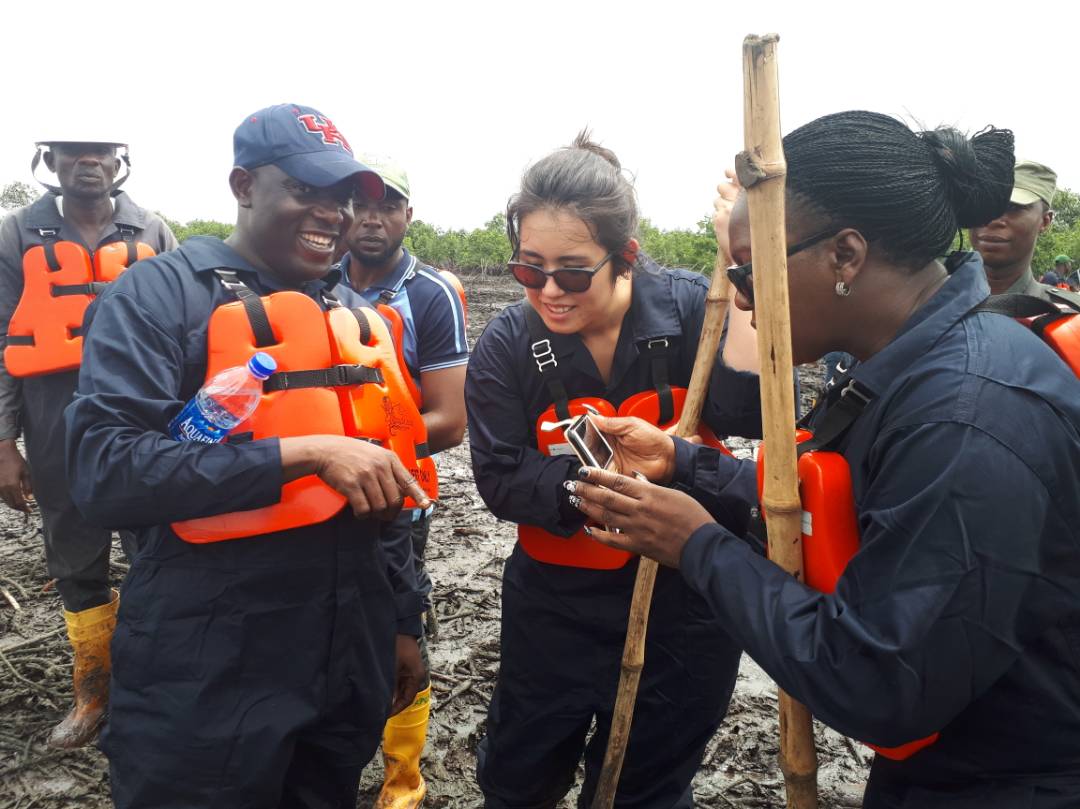 NLinNigeria's tweet photo. Two major oil spills occurred in the #Bodo creeks in 2008, leading to major environmental damage. While the #BodoCleanUp has made progress, there's still a long road ahead. We need to make sure real safeguards are in place to avoid this in the future. https://t.co/PJUy3fWakb