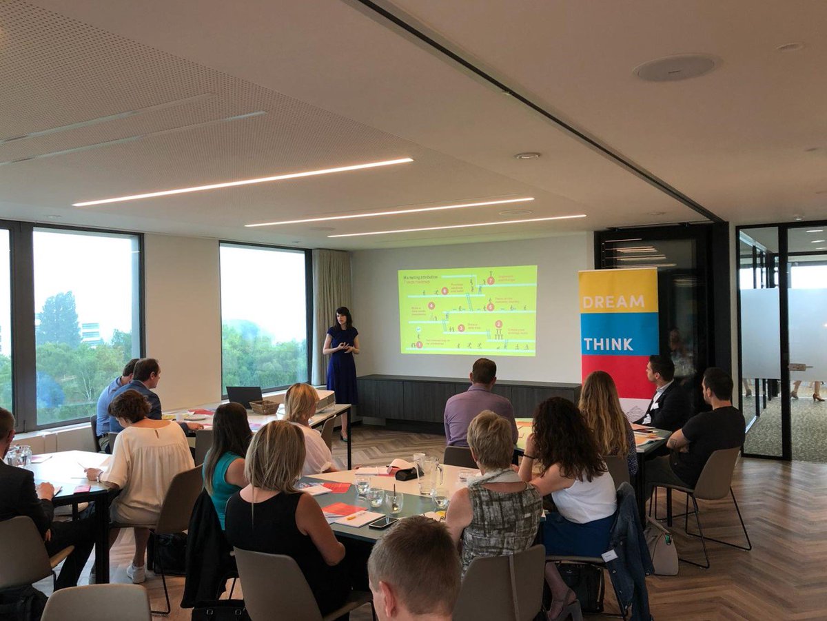 "The data-driven marketeer needs to juggle between technical and business knowledge." THoMer Karolien takes the stage at our breakfast session and explains how access to data equals power.