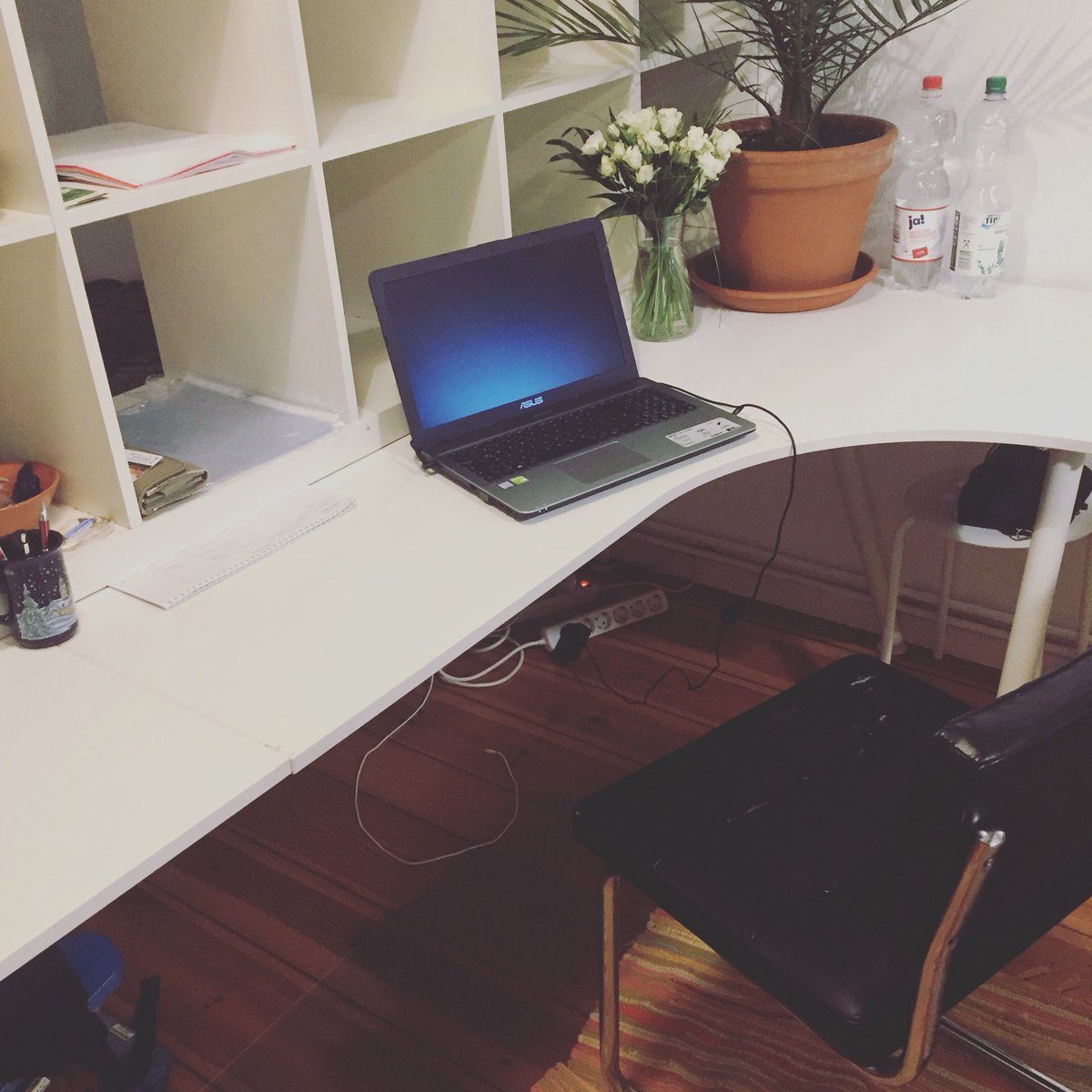 Neuer Arbeitspatz für takeonstudies 💪🏻☺️