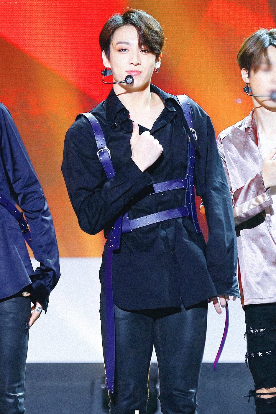 Like a Rabbit on Twitter: "사진마다 분위기 확확 바뀌는 거 어쩔ㅠㅠ #방탄소년단 #정국 #BTS #
