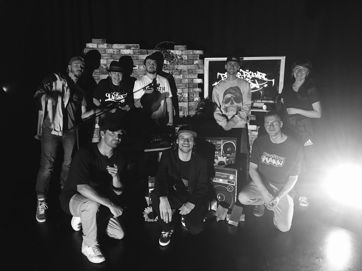 MapleStruggle's tweet photo. Performing #PeoplePicturePowerPerception was an absolute pleasure. Thank you @AvantCymru for having me on board. Don’t forget to check out all the other acts from @Cardiff_Fringe. The song I performed will also be available to stream from the 8th on @AppleMusic and @Spotify. https://t.co/0hM3hr7LbW