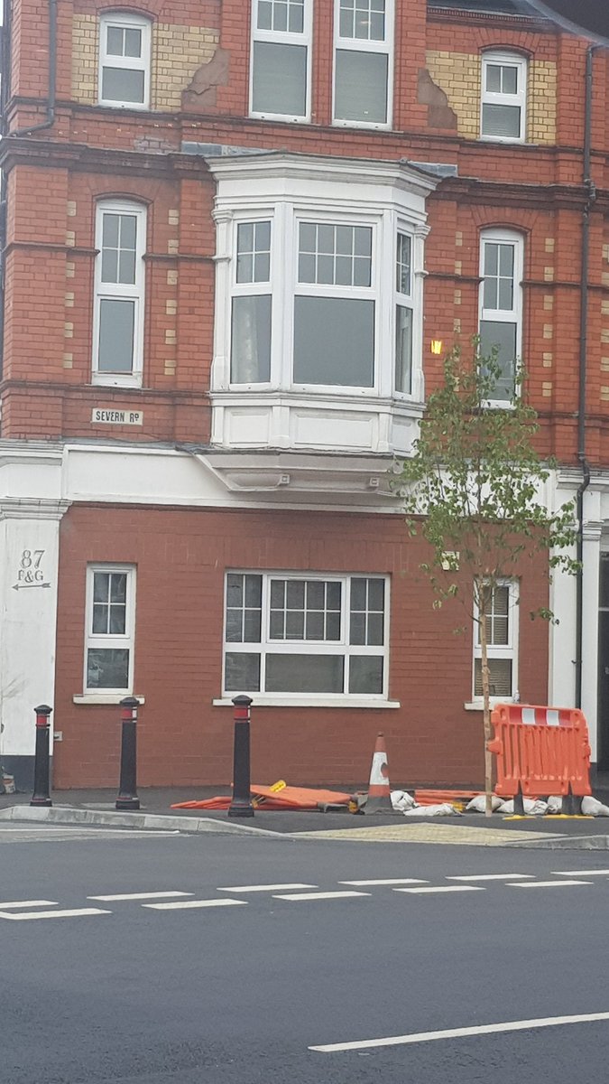 BetiBiggs's tweet photo. @cardiffcouncil Can the tree installation be finished soon please? This is unsightly https://t.co/pjrleBrI54