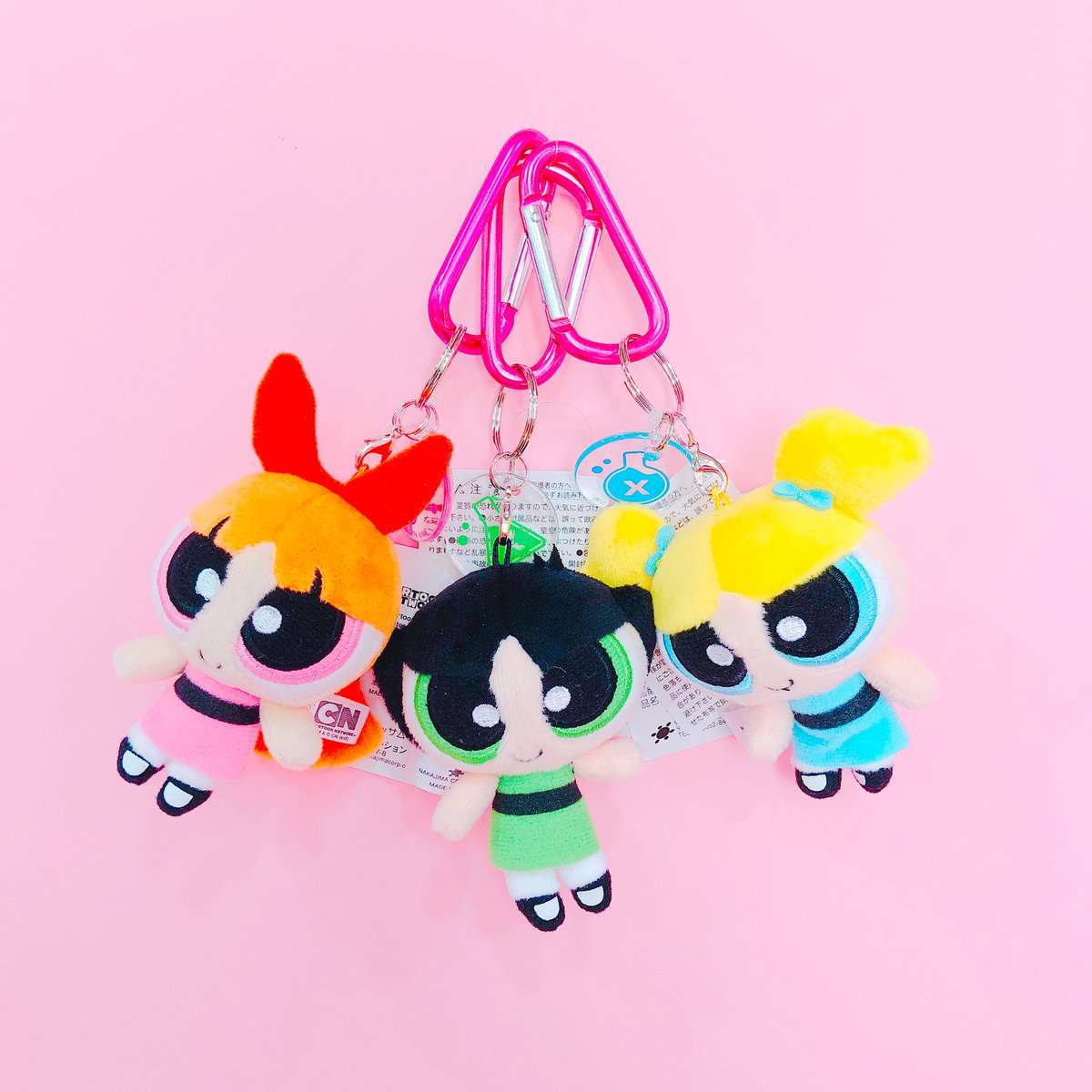 얼마없는 미애니 카테고리를 든든하게 채워주는 파워퍼프걸 😊 마법소녀 카테고리에 넣자니 인조인간에 가깝지 않나 싶어서 제외💦 컬러풀한...