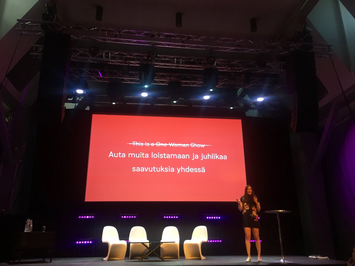 UpeaUra's tweet photo. Nelli Vilkko @ReaktorNow määrittää uraohjeet uusiksi! #upeaura https://t.co/KRq1vmDAuy