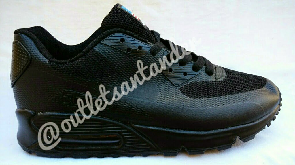 OutletSantander's tweet photo. TALLAS 42  👟👟

TODAS A 20€  !!!! 

24 horas en tu casa 🏠🙌 https://t.co/lZmenXy9FX