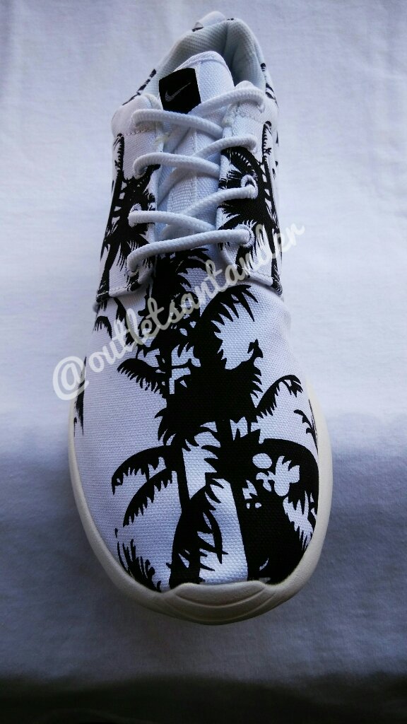 OutletSantander's tweet photo. TALLAS 42  👟👟

TODAS A 20€  !!!! 

24 horas en tu casa 🏠🙌 https://t.co/lZmenXy9FX