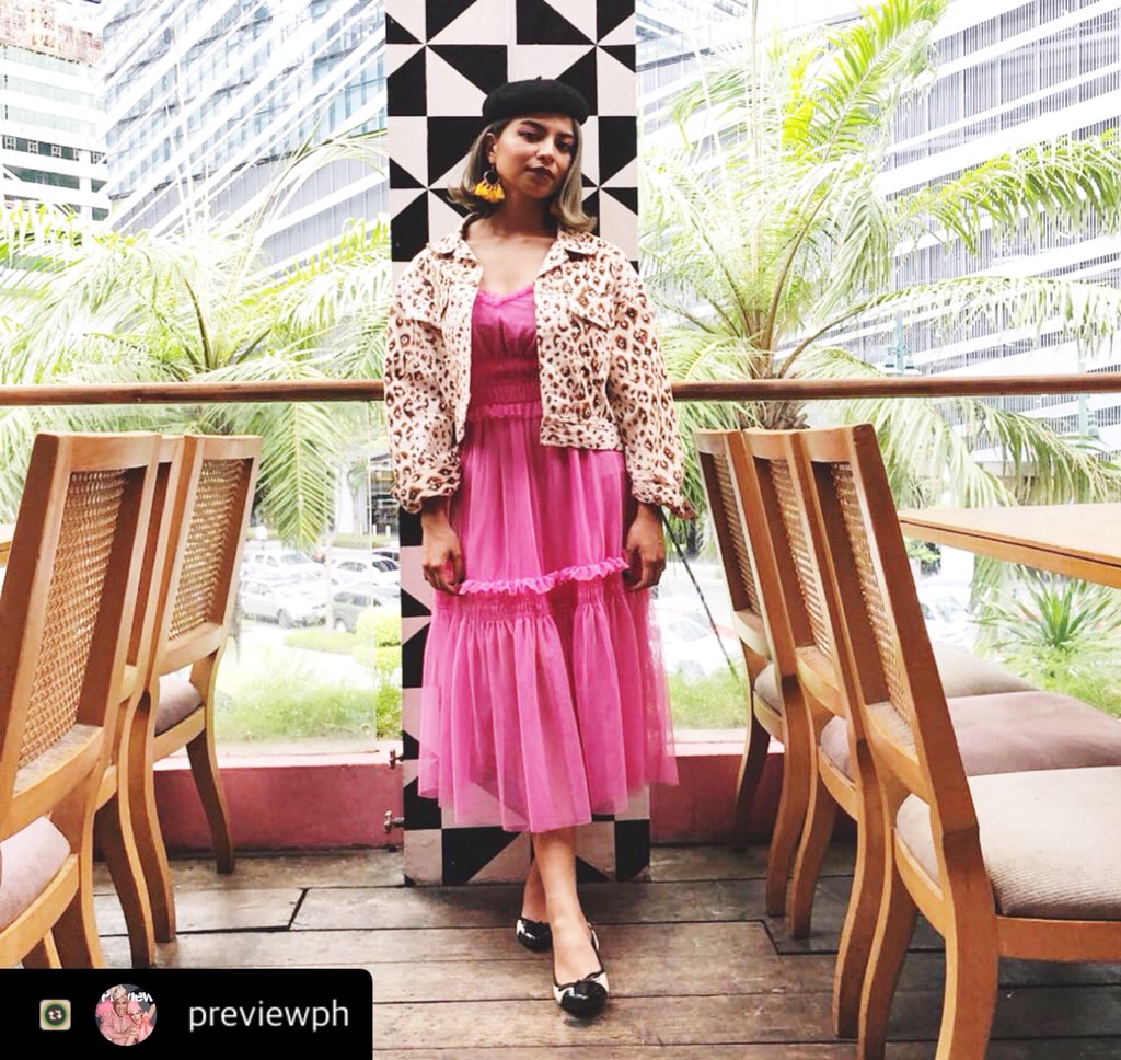 GDC_Dreamers's tweet photo. [GDC Instagram Archives]
#Repost @previewph #PreviewAsks: What's your twist to wearing flats? • @glaizaredux says she’s all about playing and exploring when it comes to style right now. 
https://t.co/ifRDLhiogk https://t.co/VAoqXZrUhn