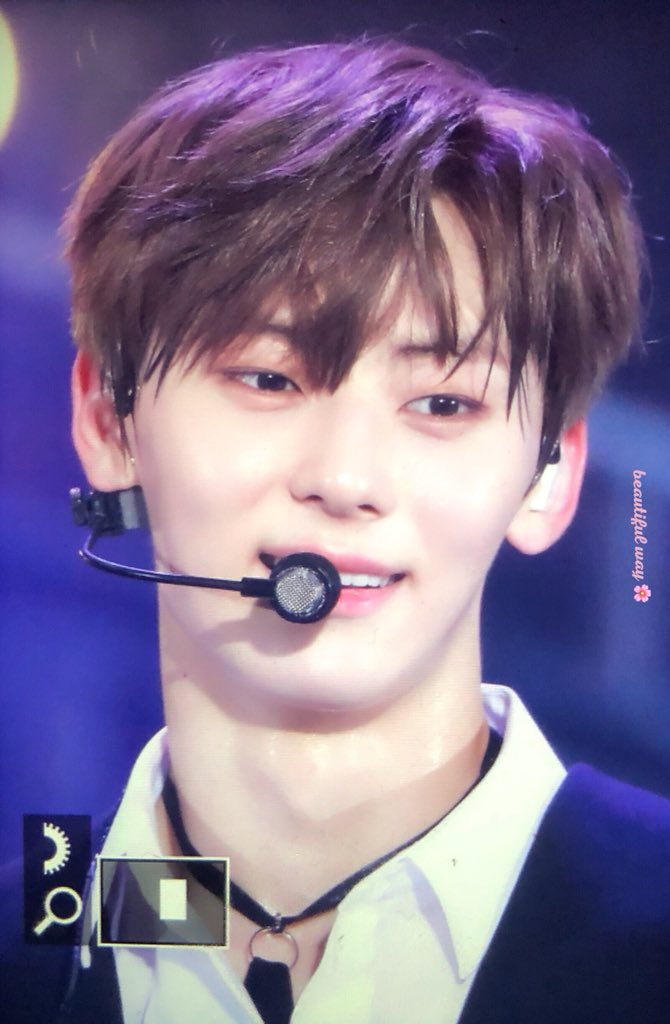 btfway_mh's tweet photo. 180601 #황민현 
오늘 죽은사람은 나야나 ㅠㅠㅠㅜ😭😭💘💘💘💘💘 https://t.co/eEdZpu7Z0Z