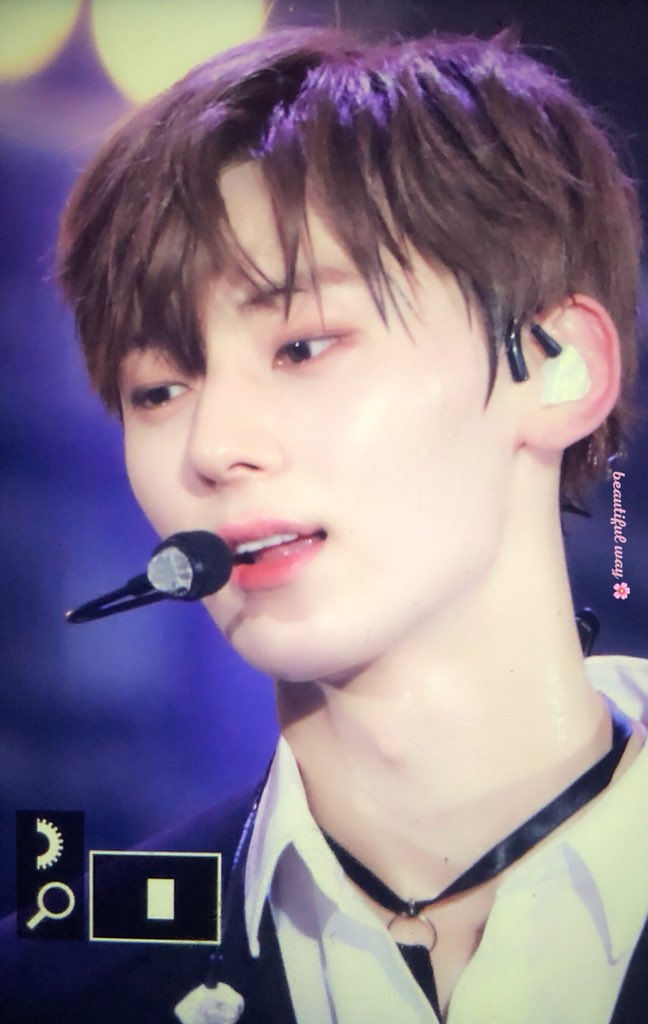 btfway_mh's tweet photo. 180601 #황민현 
오늘 죽은사람은 나야나 ㅠㅠㅠㅜ😭😭💘💘💘💘💘 https://t.co/eEdZpu7Z0Z