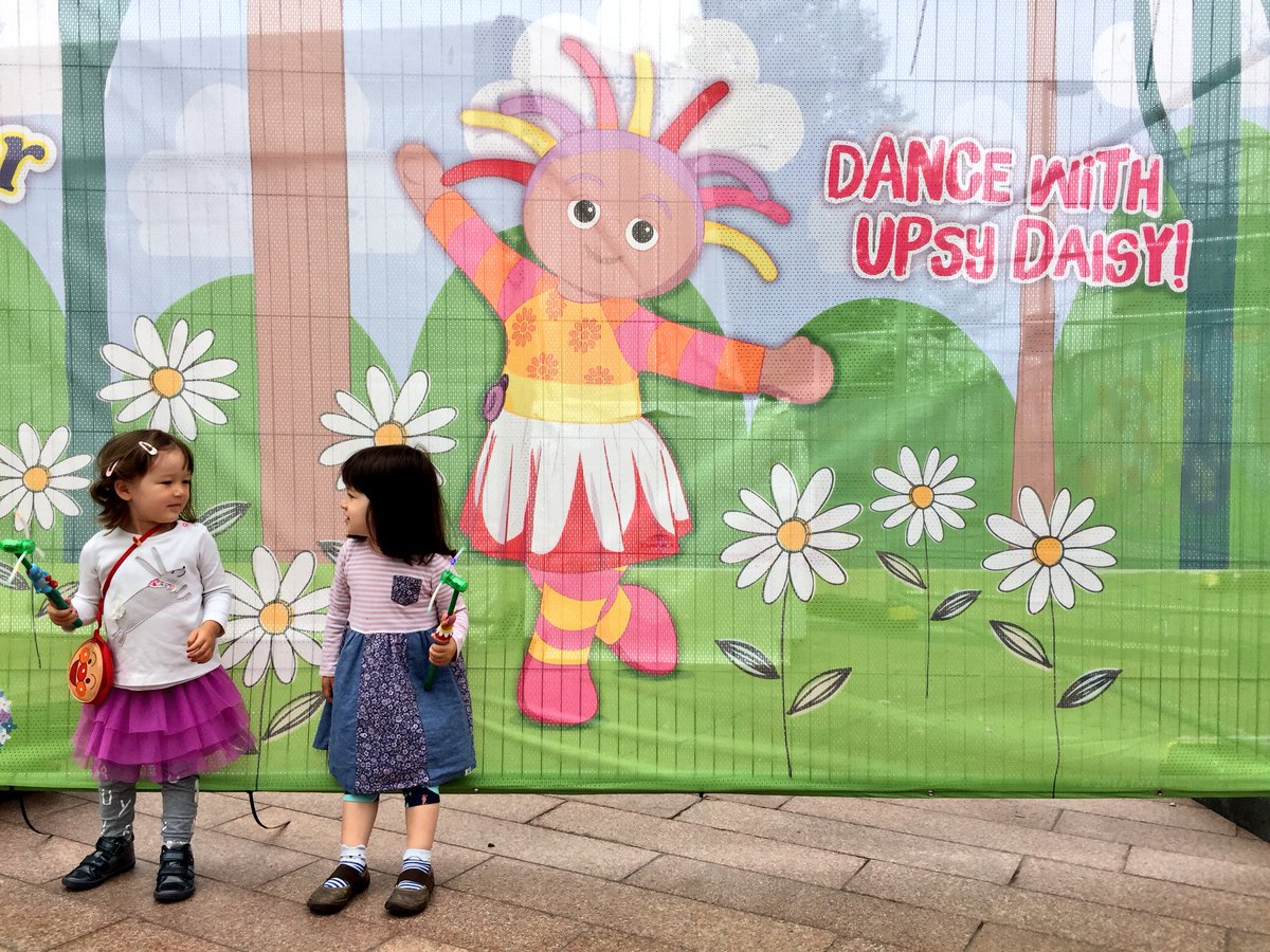 𝖸𝗈 𝖮𝗄𝖺𝖽𝖺 A Twitter 今年もイギリス人気子供番組 In The Night Garden のライブに行って来た 子供たち大喜び ロンドン育児日記 𝖸𝗈 𝖮𝗄𝖺𝖽𝖺 A Twitter 今年もイギリス人気子供番組 In The Night Garden のライブに行って来た 子供たち大喜び ロンドン育児日記