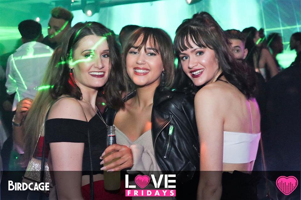 MancStudent2018's tweet photo. There’s only one place to be tonight... L❤️VE 💃🏽

Dont miss out on the best drink prices all night long! 

£2 Drinks | £2.50 Doubles 🍻 https://t.co/tk9lBt0zTt