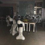 ホラー あのロボットが怖いと話題に Scpかな 目は開いてるからよけいに怖い Togetter