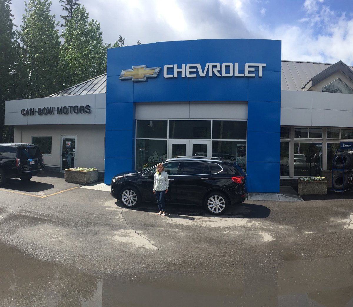 Thank you to #Canmore#Locals the Cooke’s We appreciate you shopping with #TeamCanBow again. Enjoy your new <a href="/Buick/">Buick</a> #Envision
#SupportLocal 
#NewSUVDay