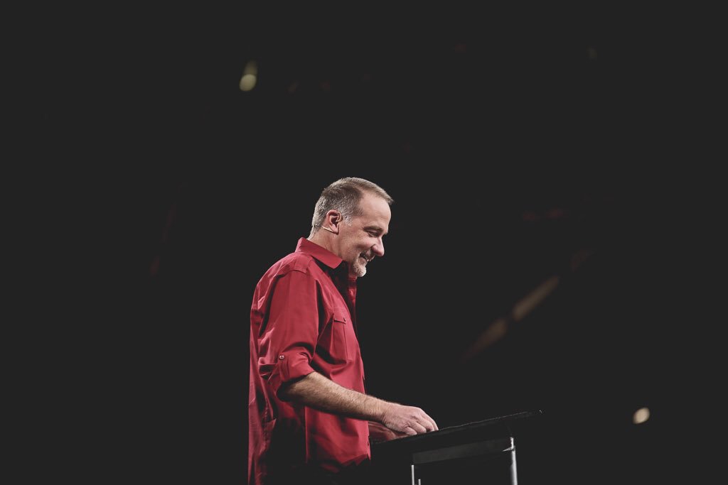 This weekend, we are wrapping up our “I Love My Church” series with Senior Pastor Dave Stone, and it is not something you’ll want to miss! Invite a neighbor, friend, or family member and come join us!